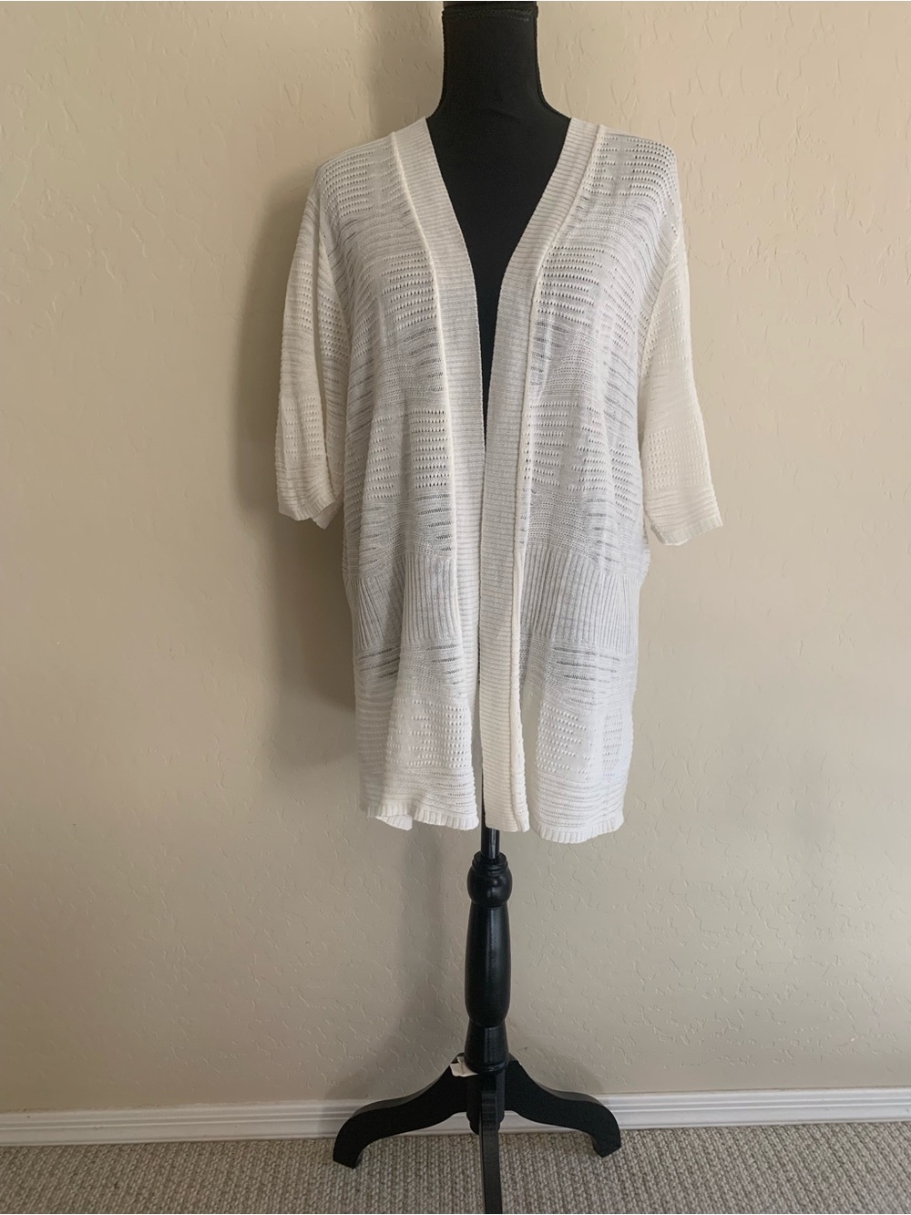 Kim Roger’s Women's Open-Front Cream Knit Cardigan Short Sleeve